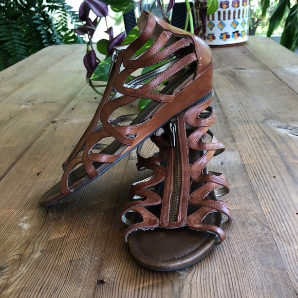 Gladiator sandals - Picture 2 of 3